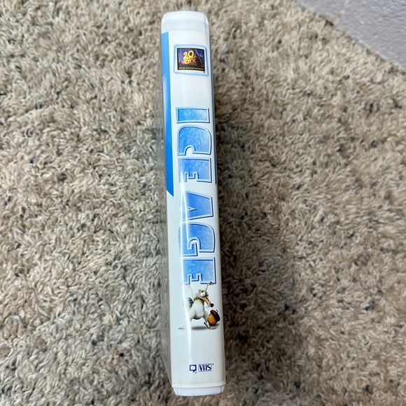 Ice Age 2002 VHS Tape - Picture 3 of 4
